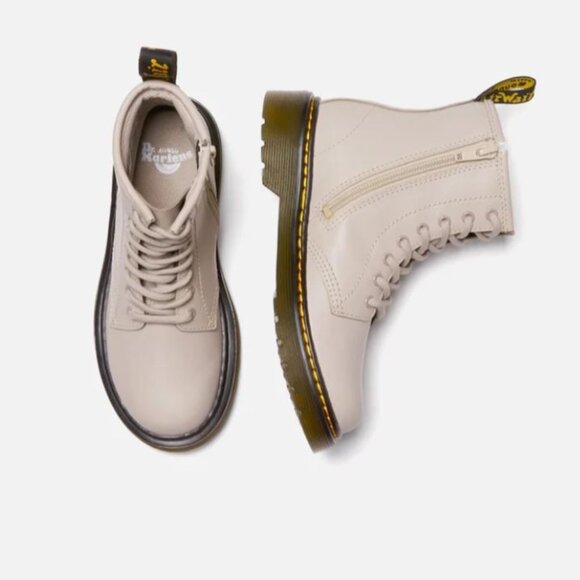 New! 🐋🍥🌸💎matte pink Taupe Doc Dr Marten's Junior kids 1460 boot 13 US 31 EU - Picture 3 of 6